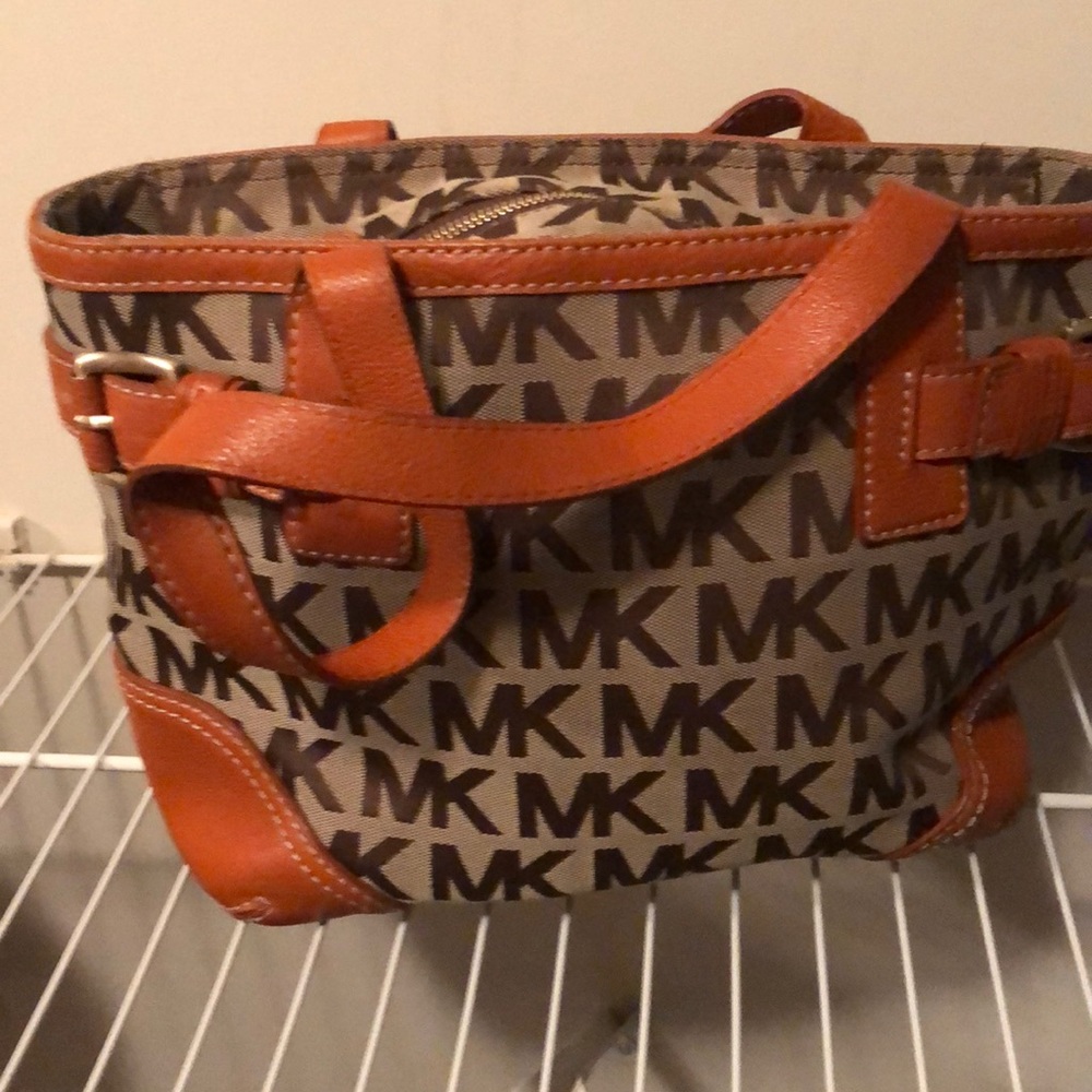 MK bag top handle